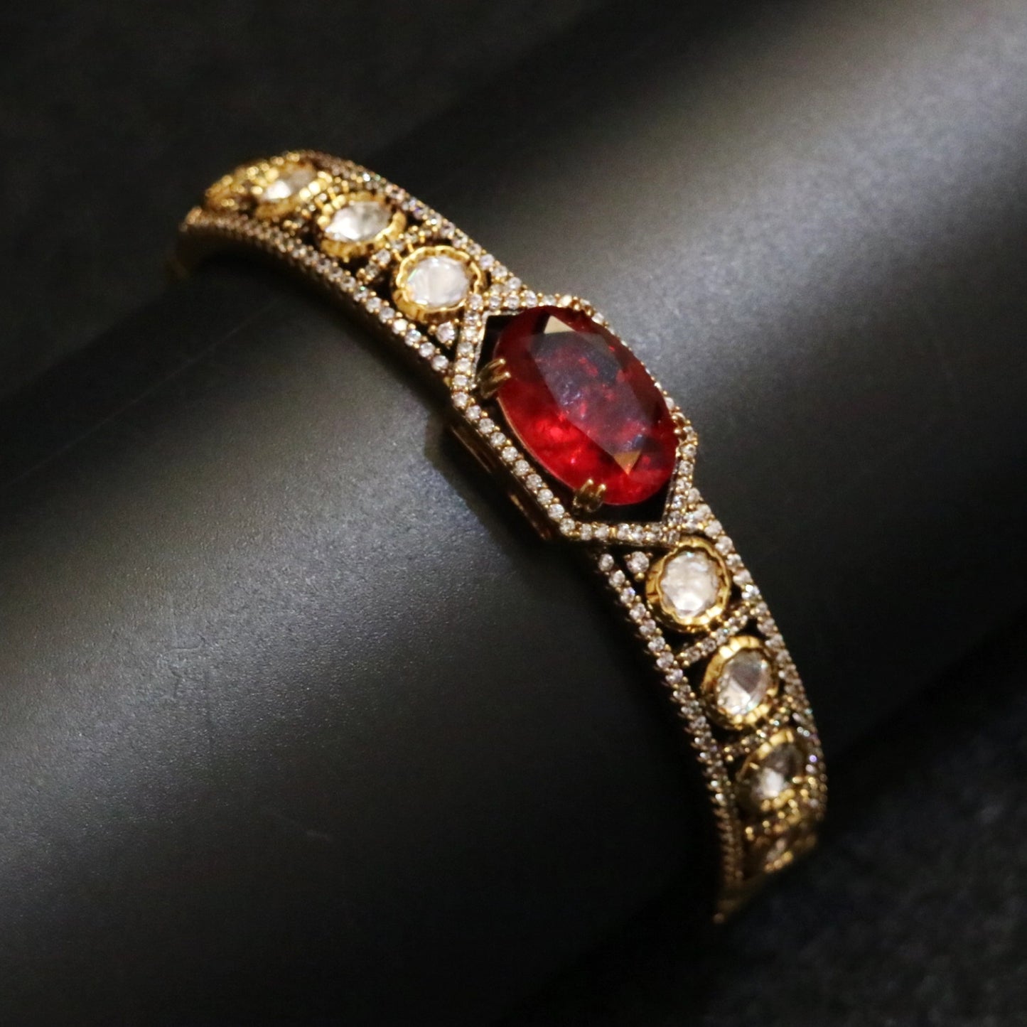 Polki Bangle with Emerald Accent