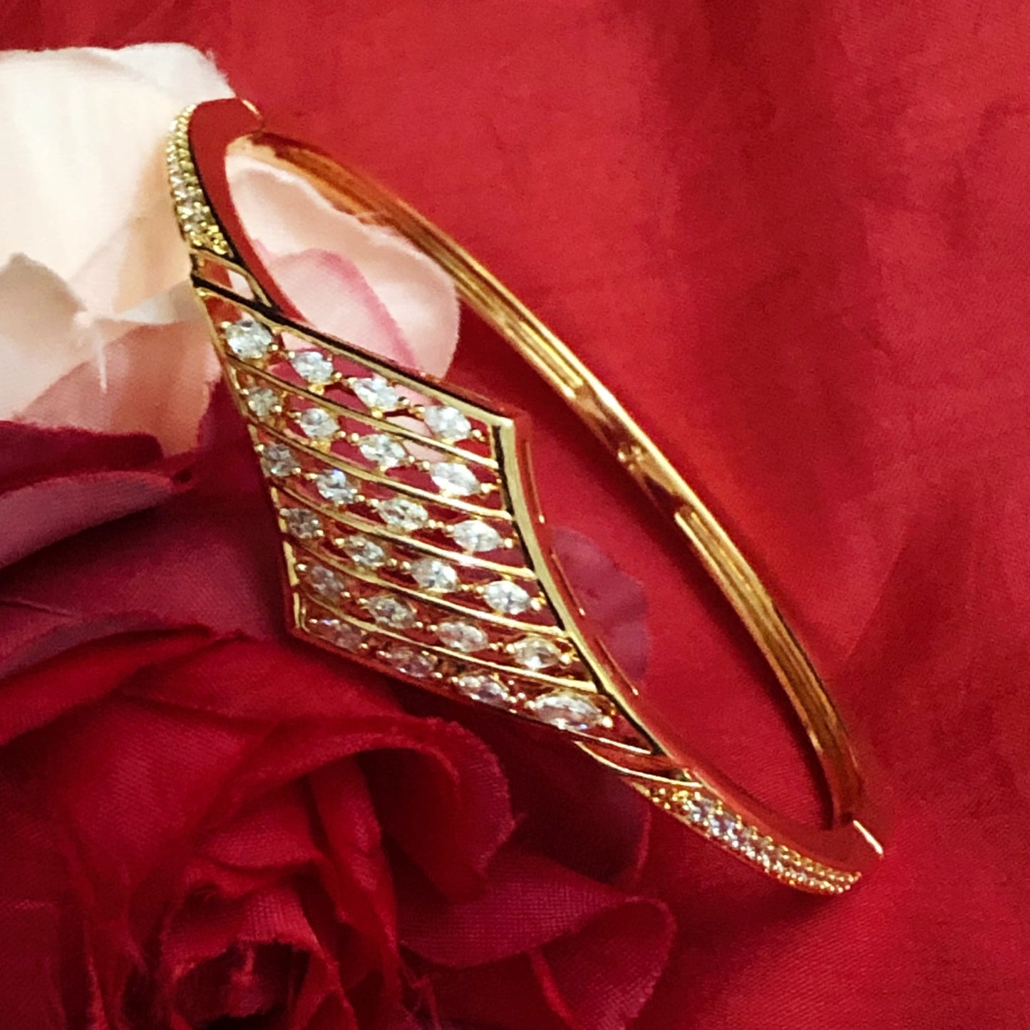 Sleek Diamond-Cut Zircon Bracelet
