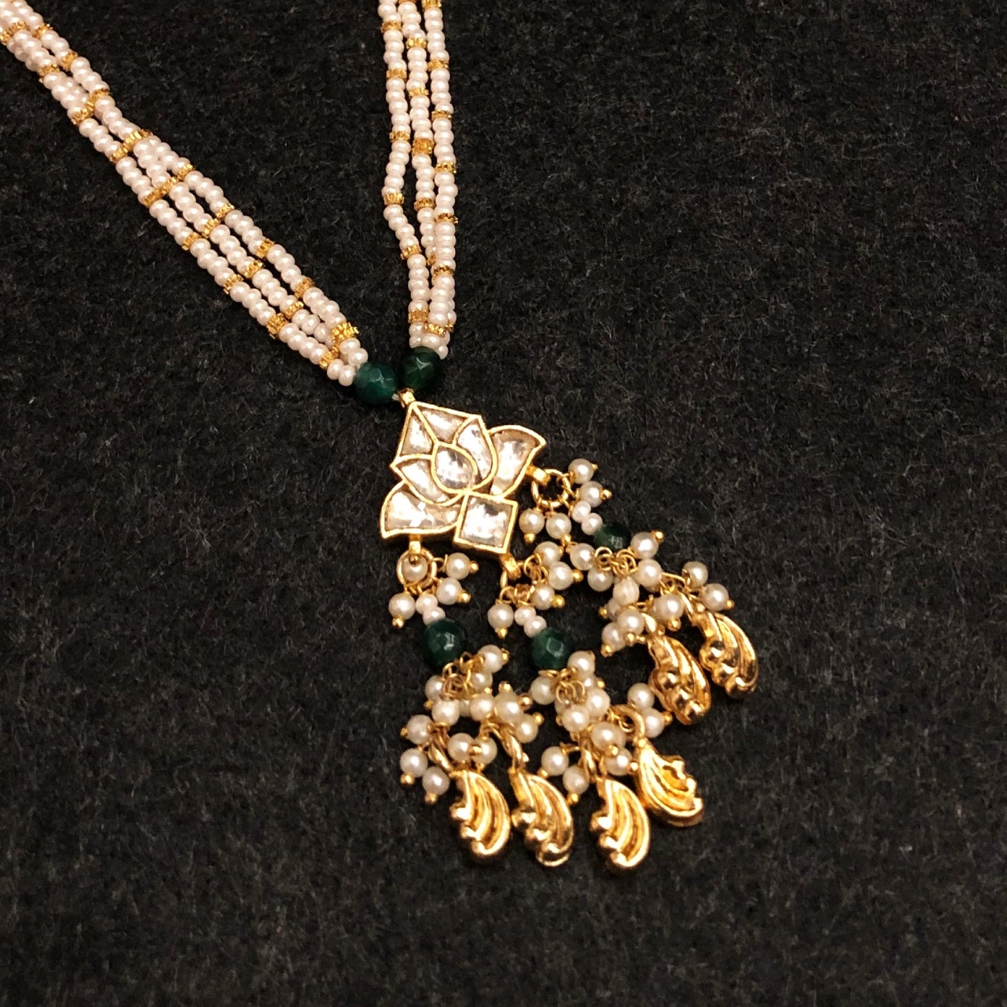 Emerald Harmony Jadau Bridal Necklace Set