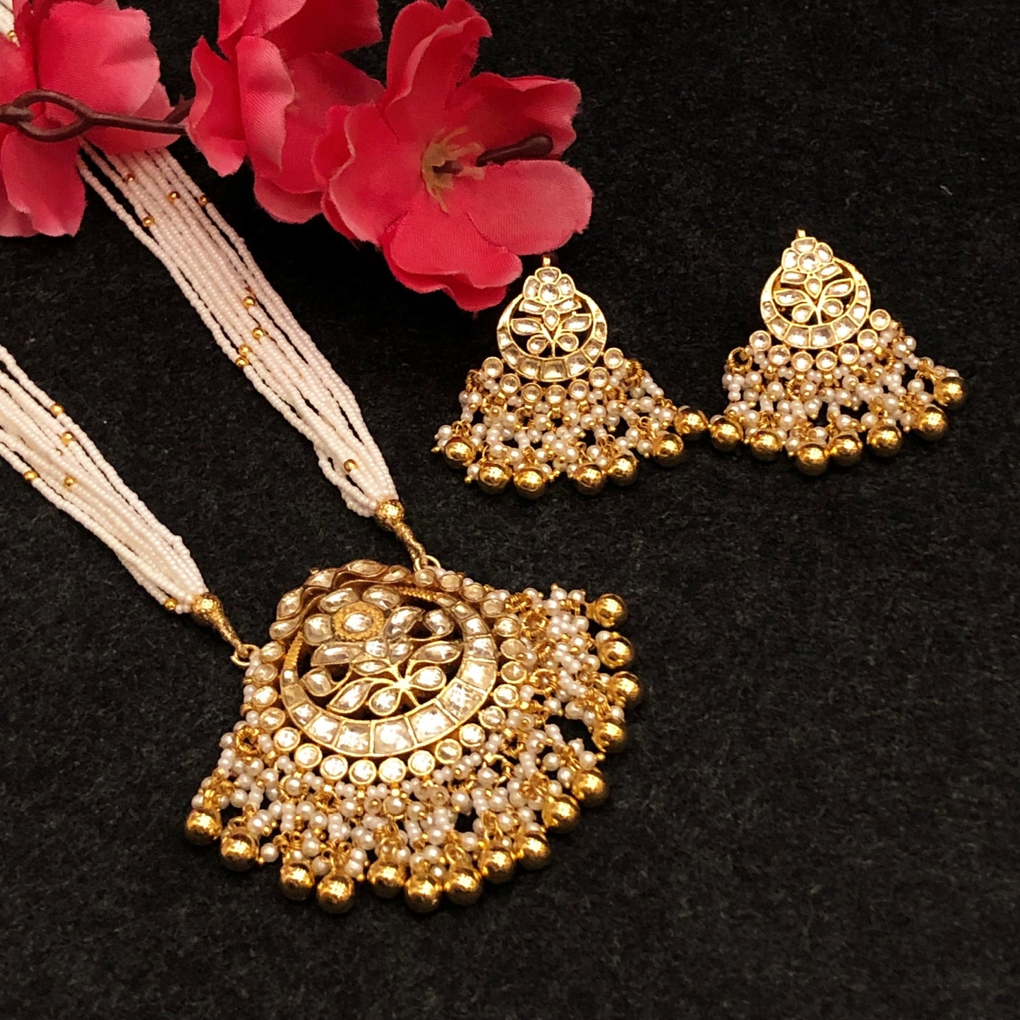 Surya Leher Jadau Necklace Set