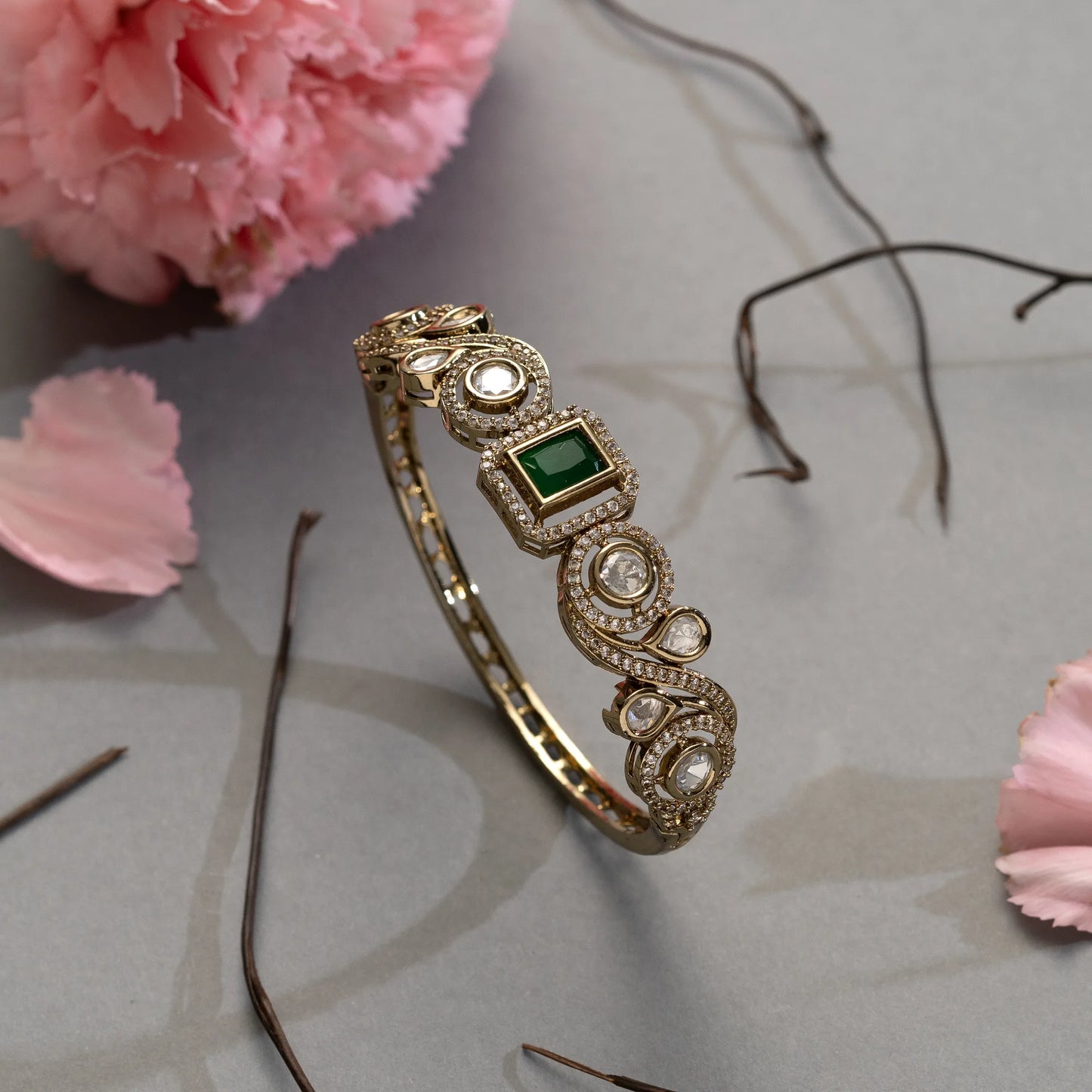 Regal Green Stone & Kundan Bracelet