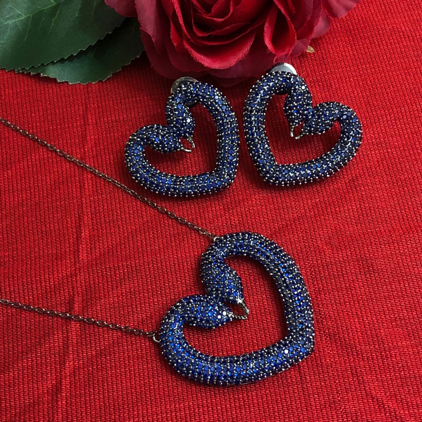 Midnight Spark Heart Pendant Set