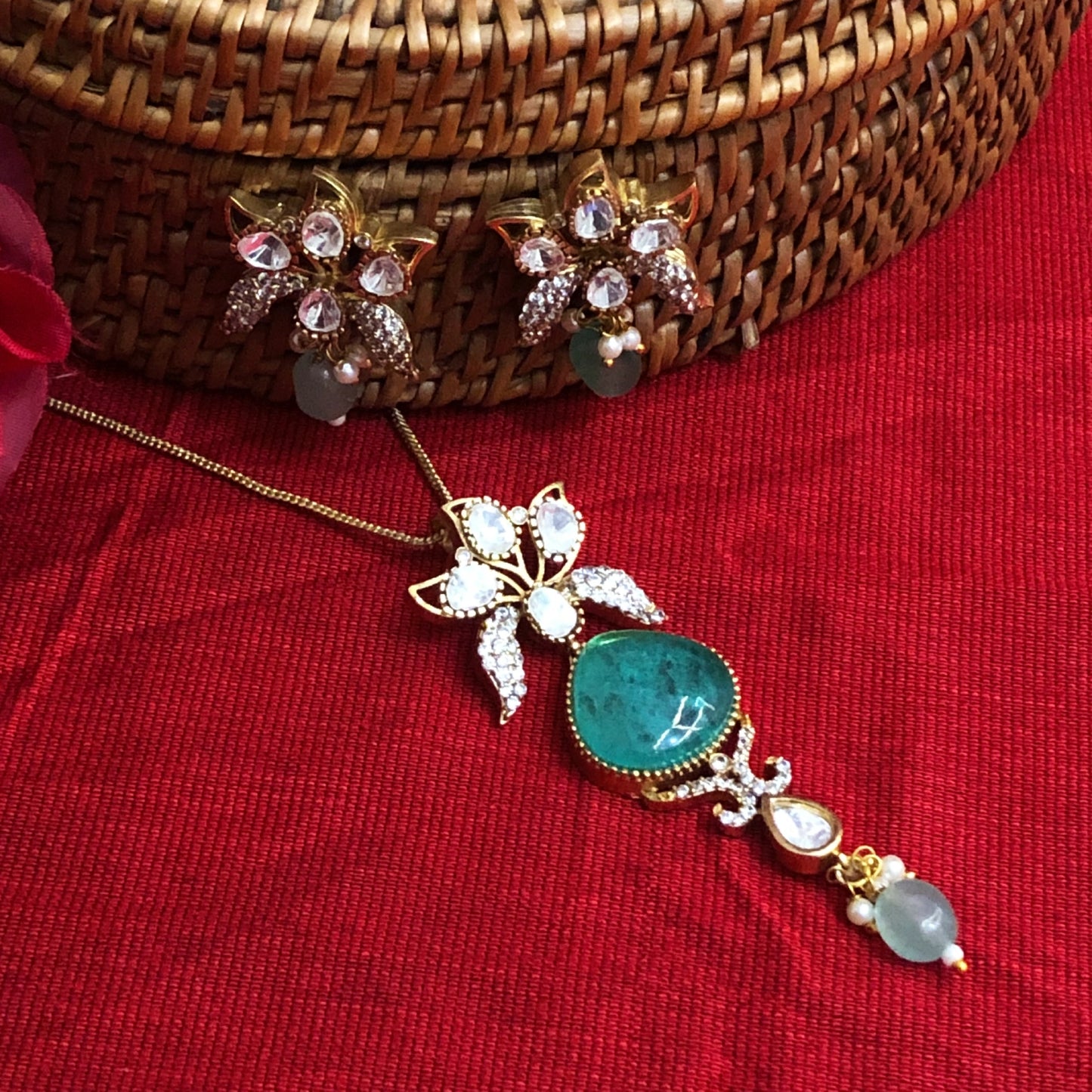 Ethereal Polki Bridal Necklace Set