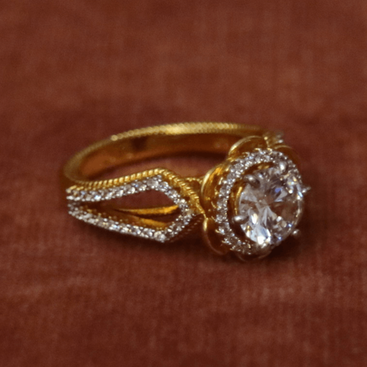 Prabha Mandal Zircon Halo Ring