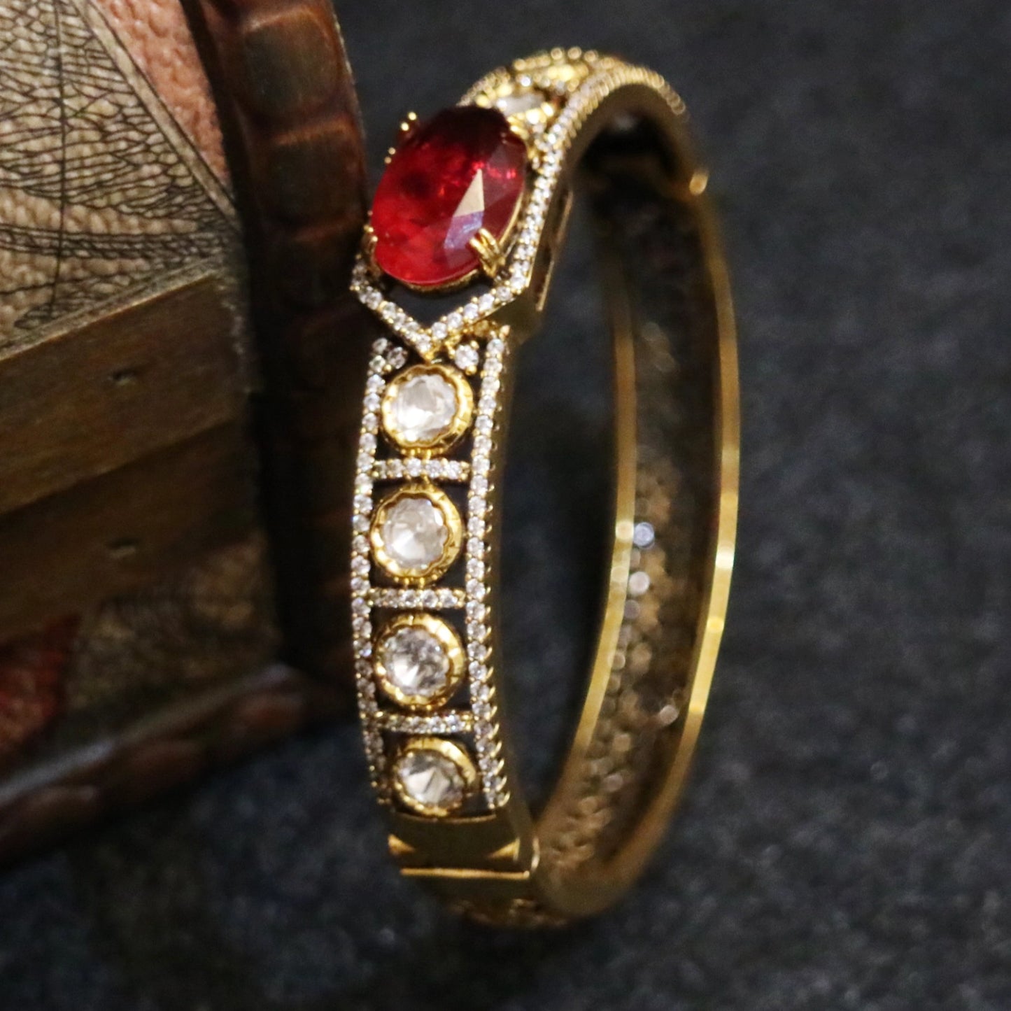 Polki Bangle with Emerald Accent