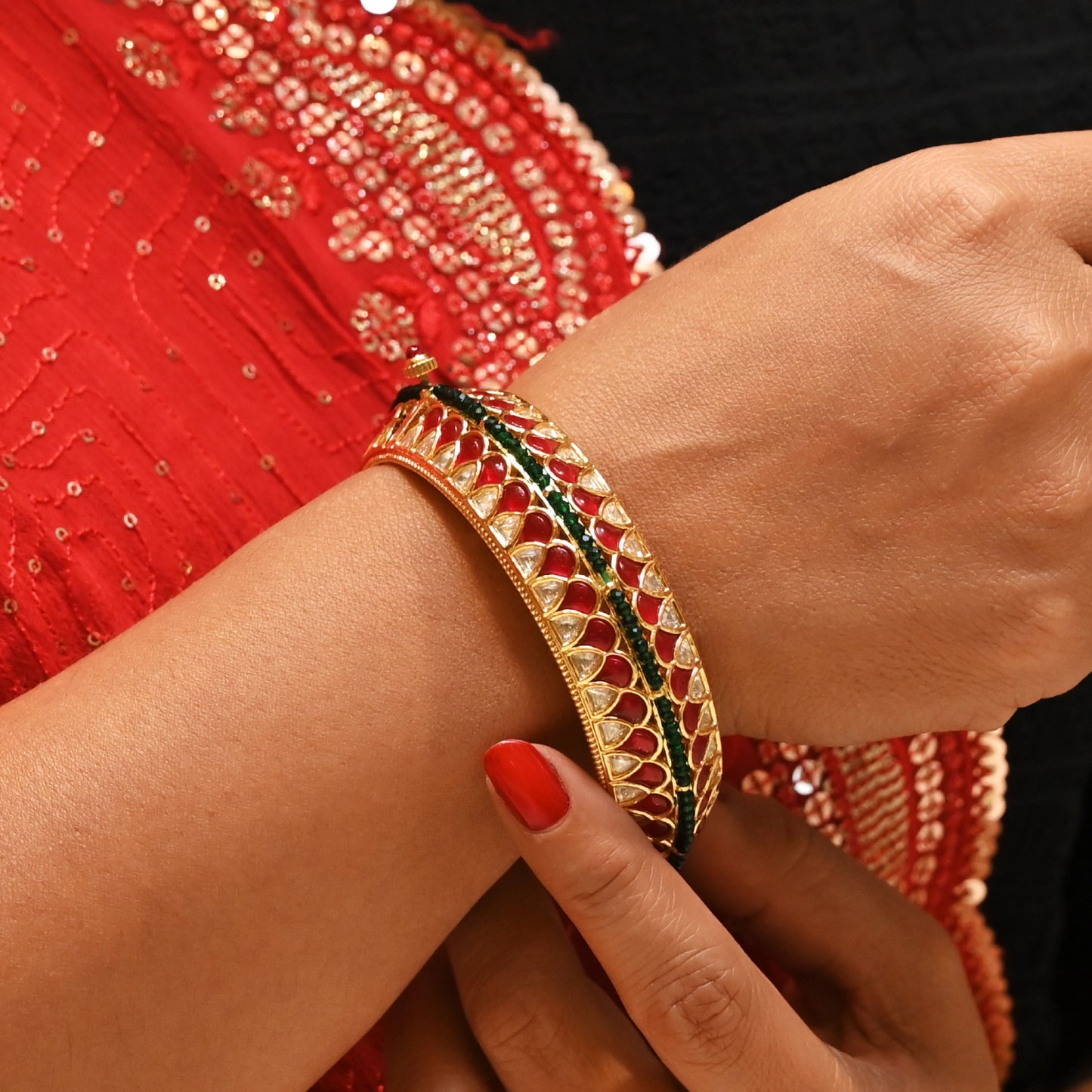 Royal Red & Green Jadau Kada