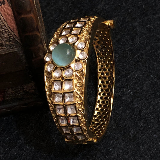 Heritage Jadau Bracelet with Mint Green Stone
