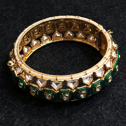 Moh Heer Emerald Jadau Kada