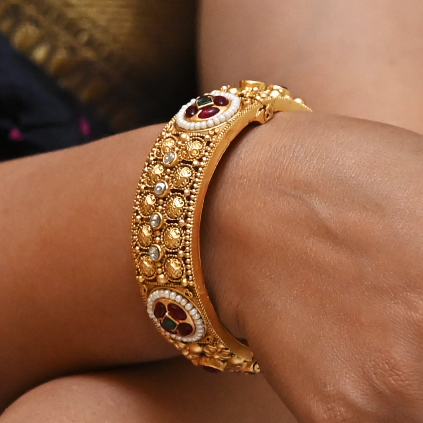 Nazaakat Antique Temple Bangles