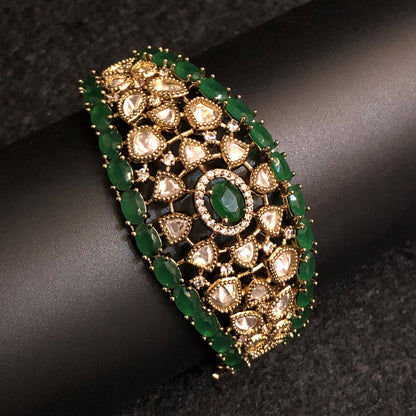 Emerald Radiance Kundan Kada