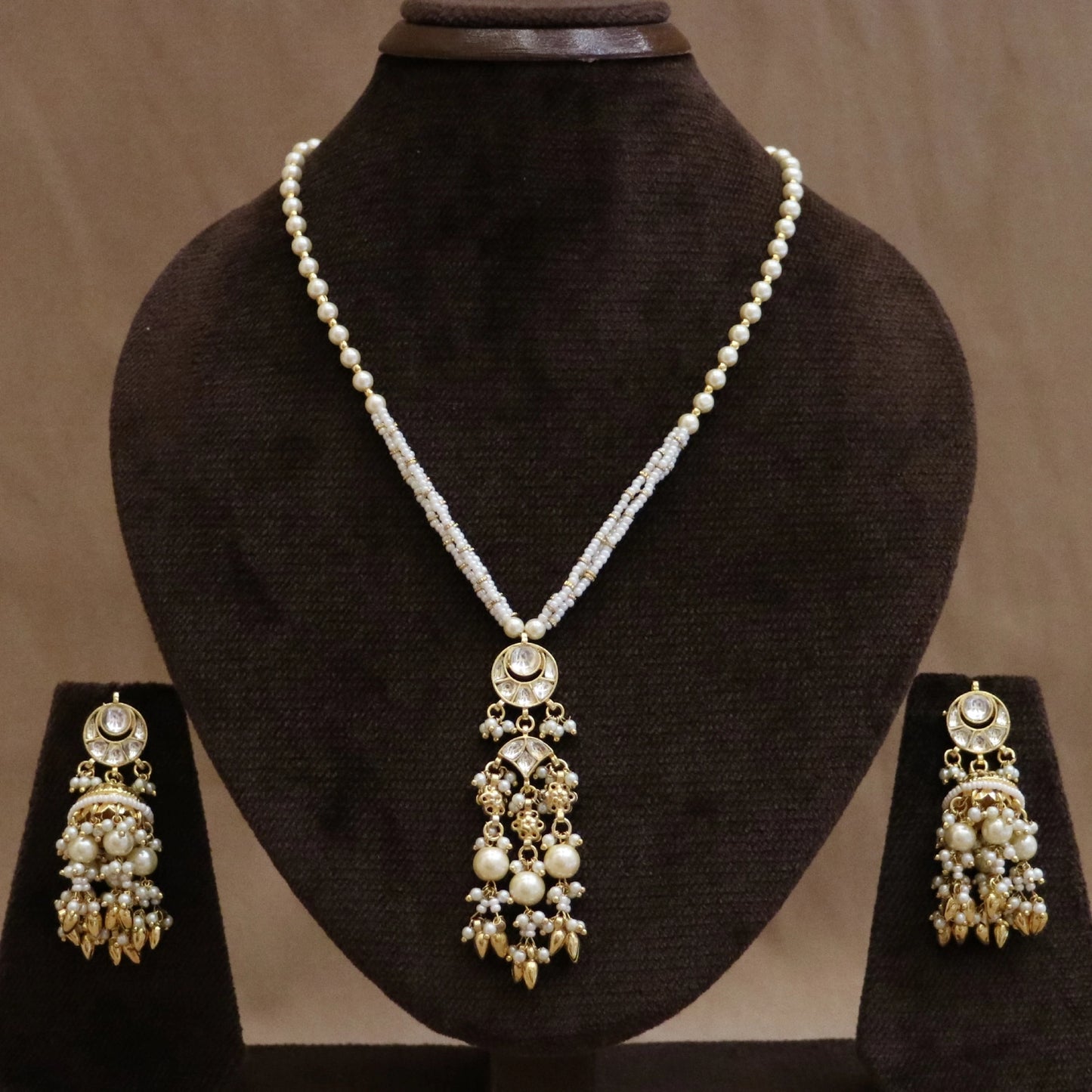 Rajvansh Gulzar Jadau Necklace Set