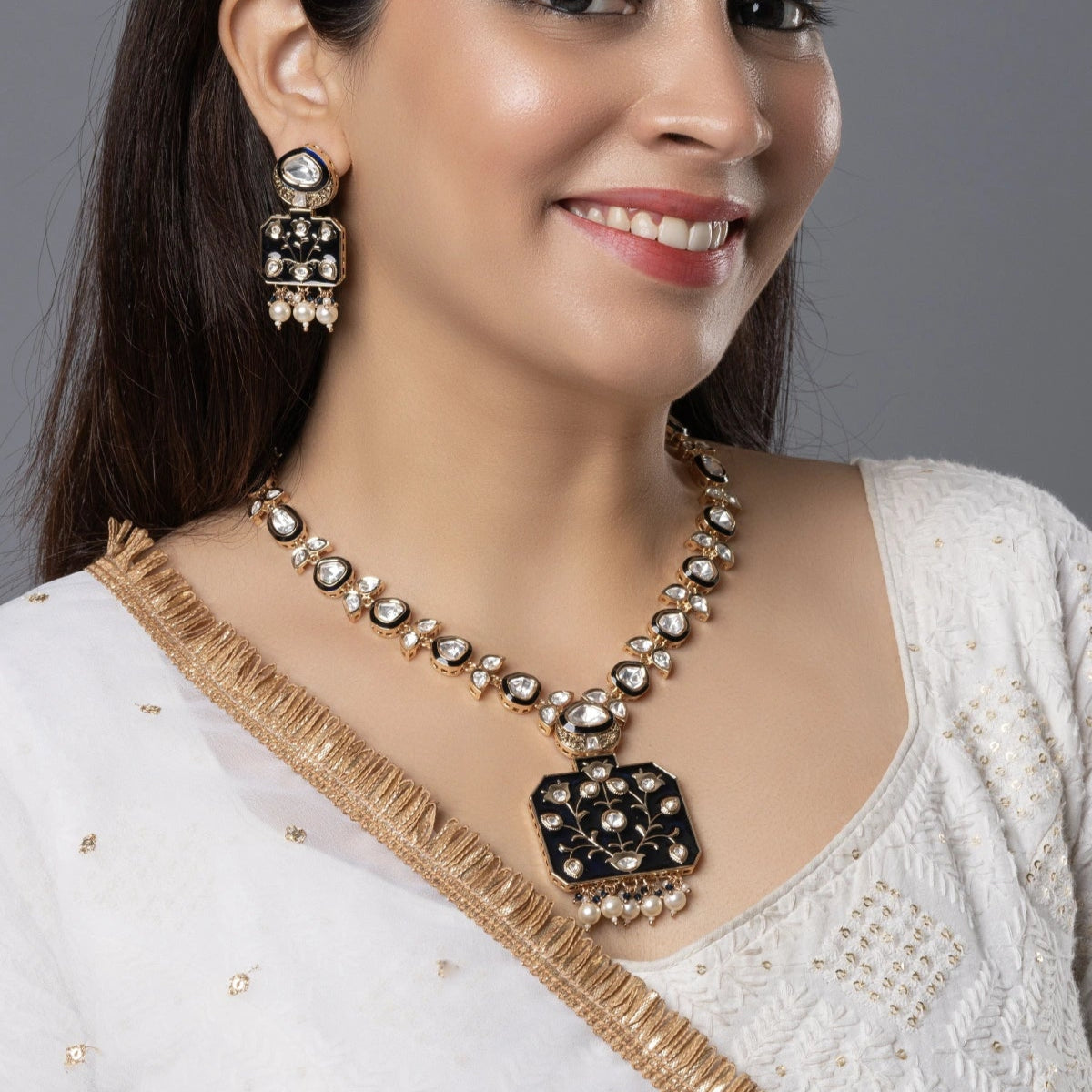 Regal Kundan & Black Enamel Necklace Set