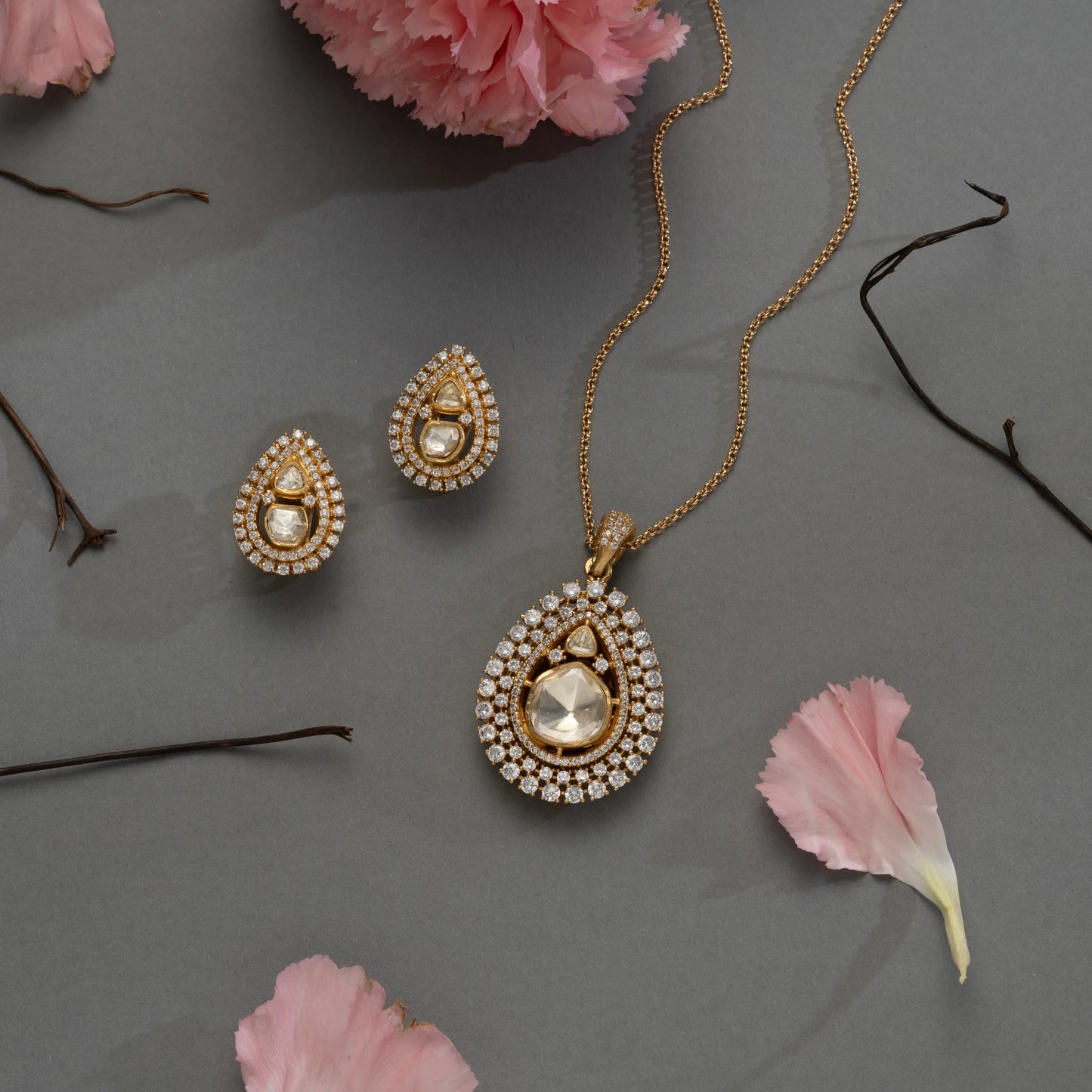 Radiant Heritage Gold-Toned Pendant & Earring Set