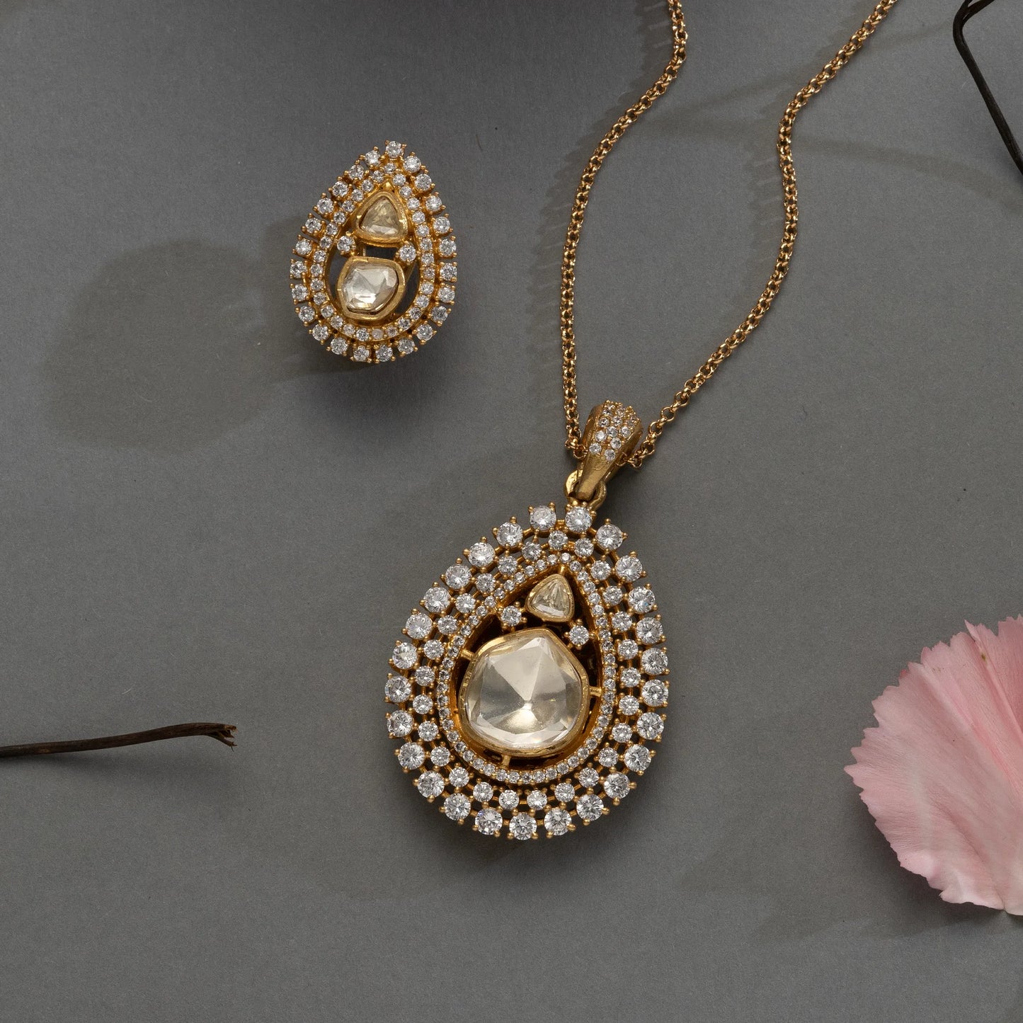 Radiant Heritage Gold-Toned Pendant & Earring Set