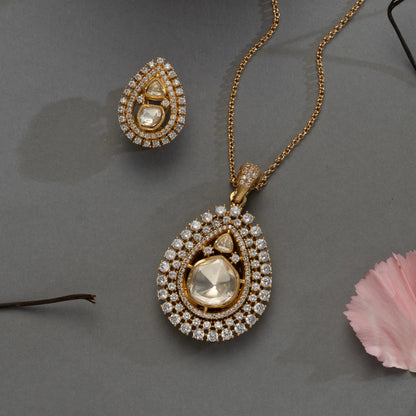 Radiant Heritage Gold-Toned Pendant & Earring Set