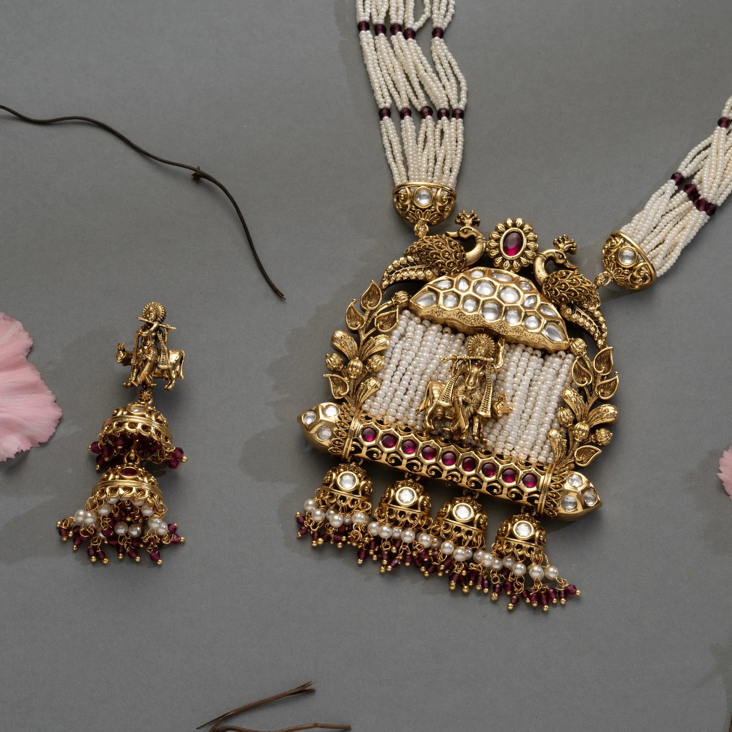 Traditional Temple Pendant & Pearl Beads Necklace Set