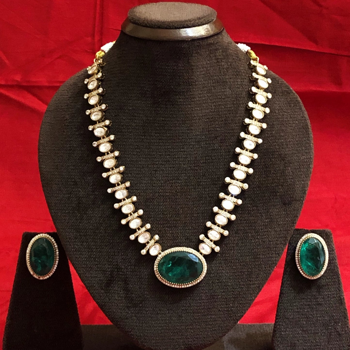 Exquisite Polki Bridal Necklace Set