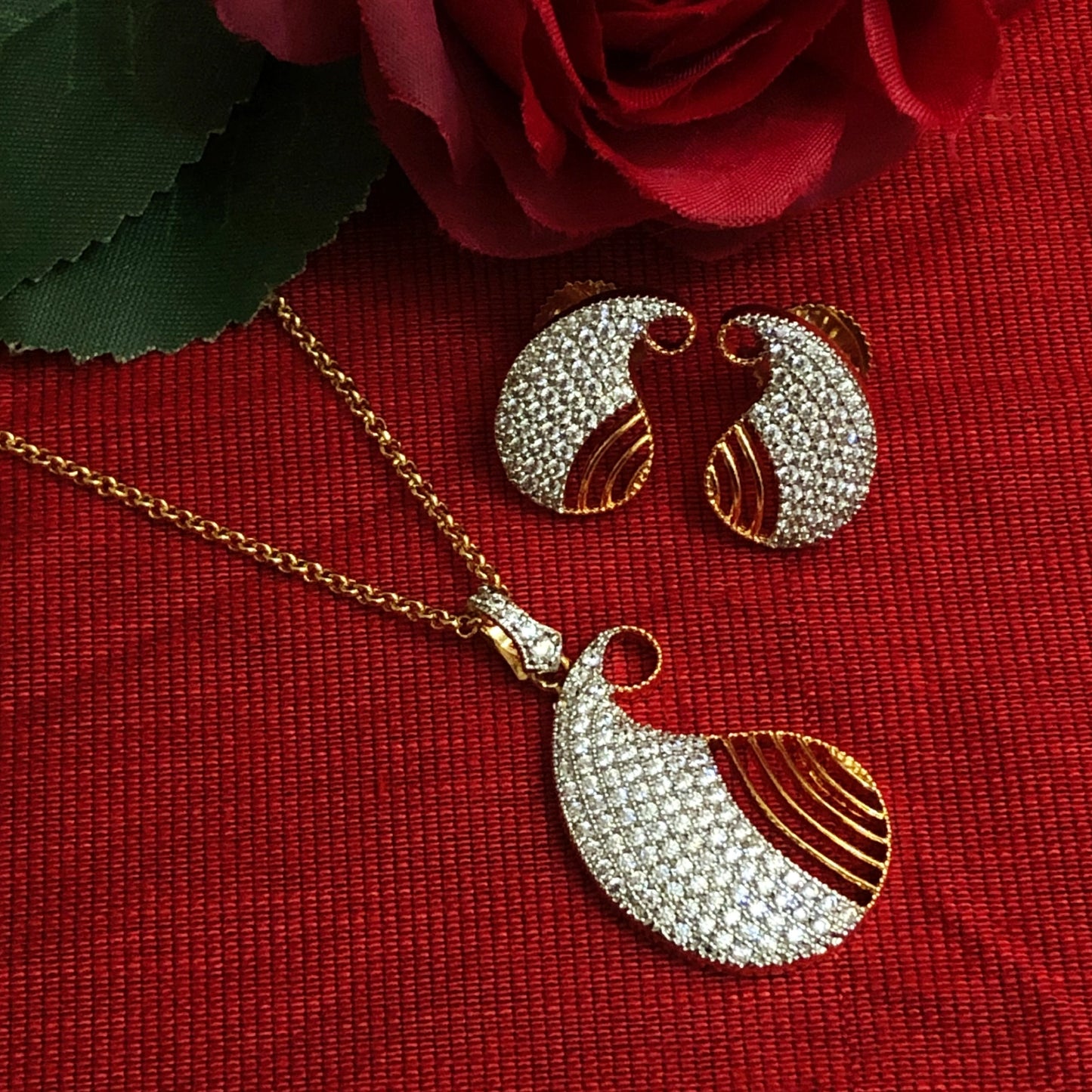 Radiant Zircon Pendant Set