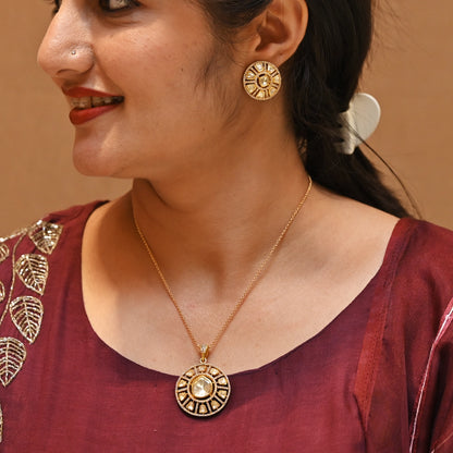 Majestic Jadau Heritage Pendant Set