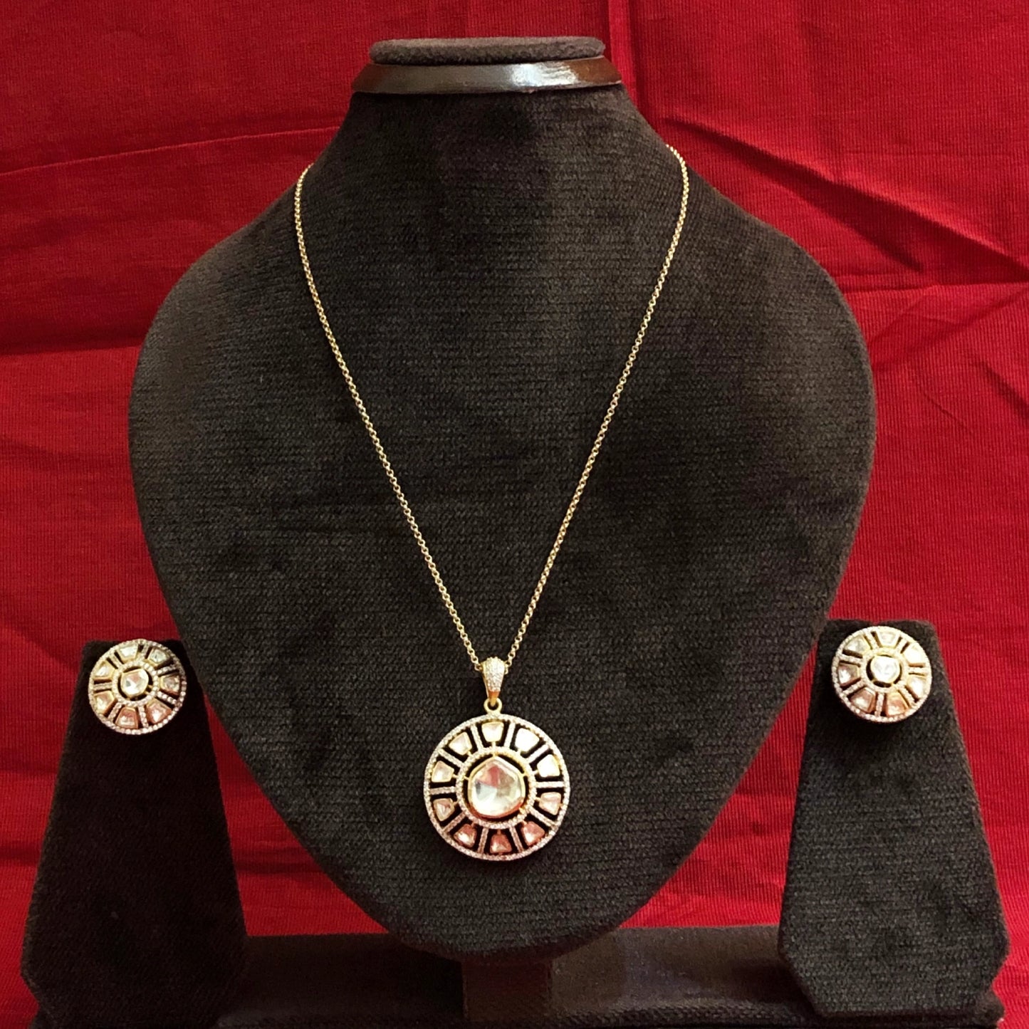 Majestic Jadau Heritage Pendant Set