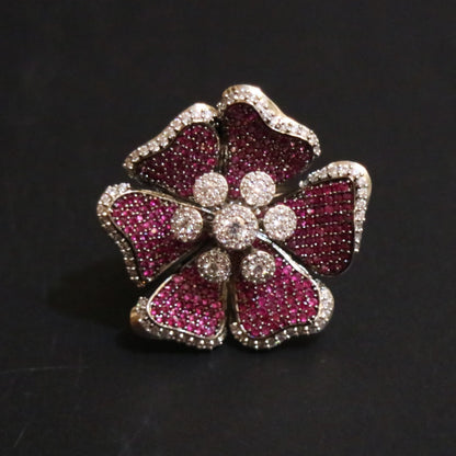 Grand Zircon Flower Ring