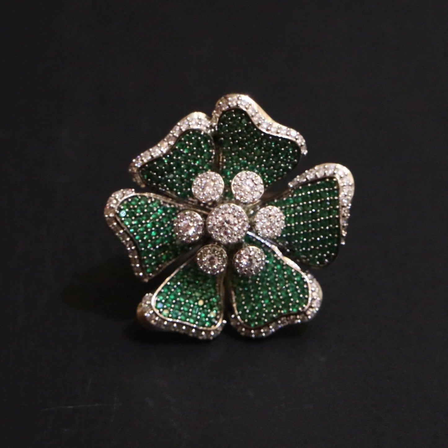 Grand Zircon Flower Ring