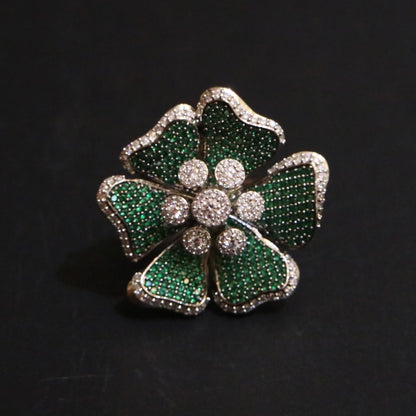 Grand Zircon Flower Ring
