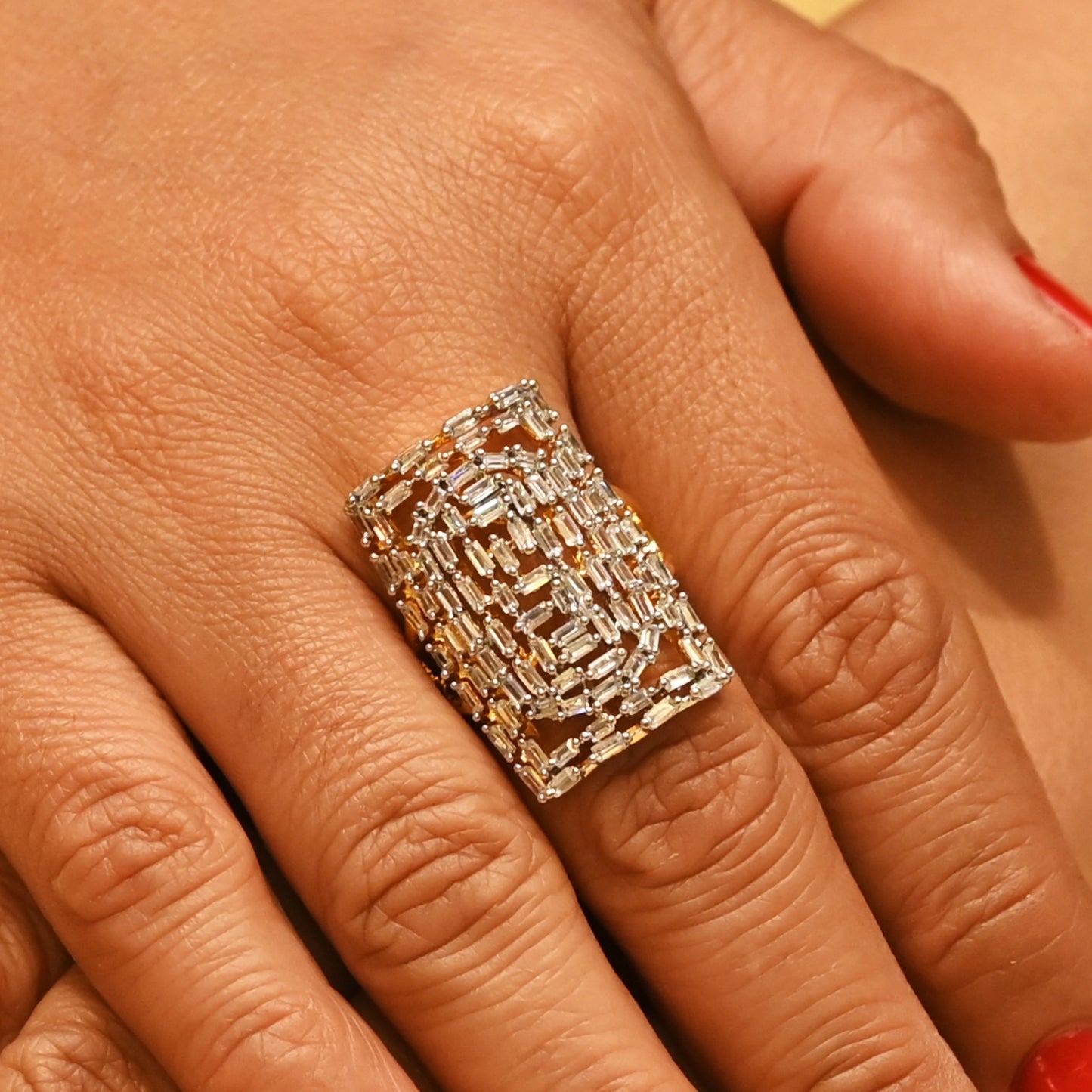 Geometric Zircon Statement Ring